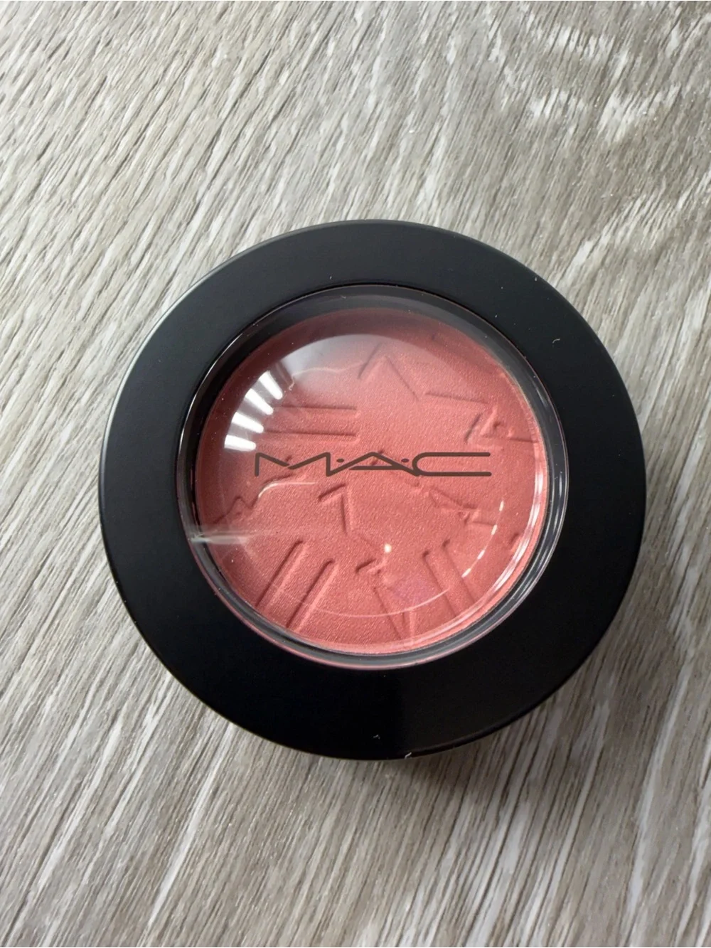 MAC Cosmetics Powder Blush in “Peachykeen” - Picture 2 of 6